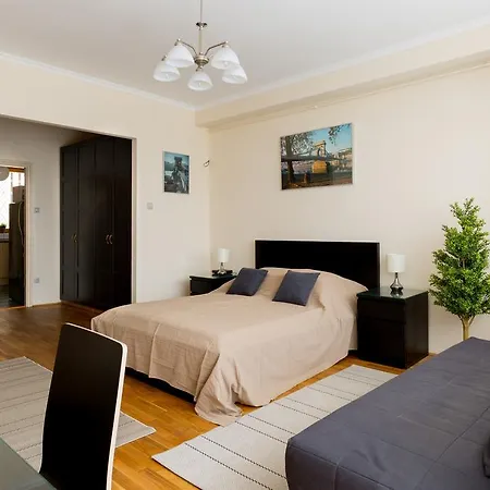 Apartment East Station - Baross 1 & 2