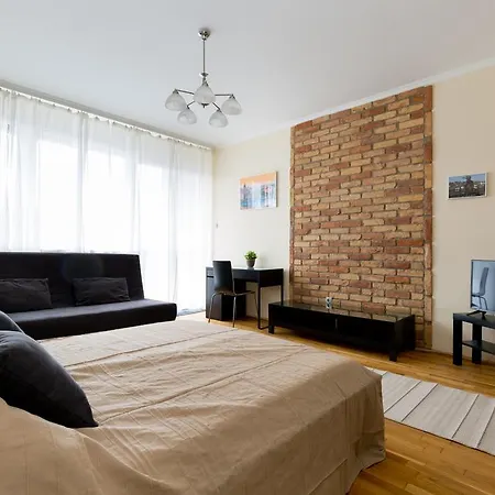 Apartment East Station - Baross 1 & 2 *