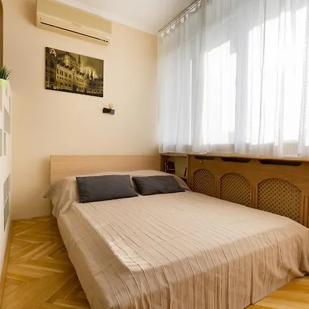 East Station - Baross 1 & 2 Apartment Budapest