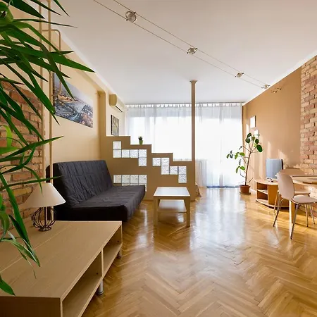Apartment East Station - Baross 1 & 2 *