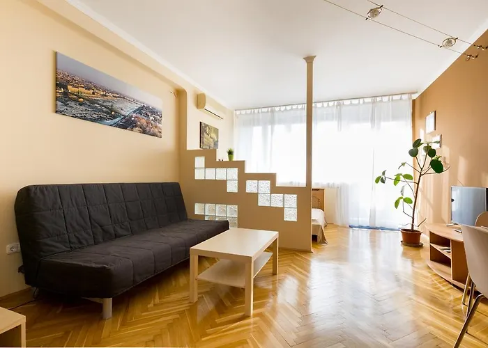 East Station - Baross 1 & 2 Budapest